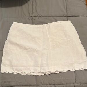 Abercrombie & Fitch White Scalloped Hem Skort